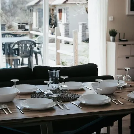 Maison 12 Couchages Confort - 11b Vialle St Gene Апартаменты Saint-Genes-Champanelle